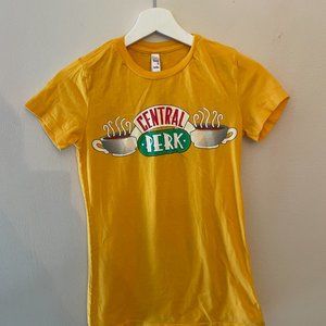 NBC Store Friends Central Perk Women's T-Shirt - Yellow - Small